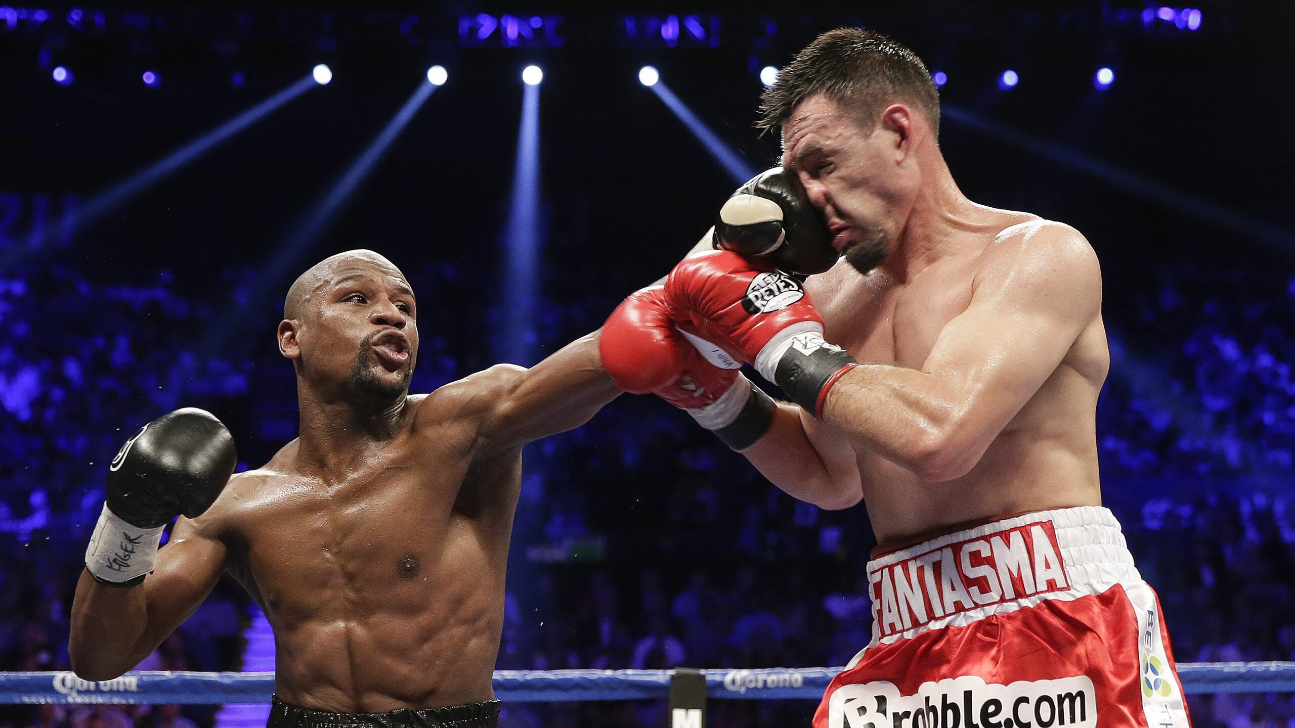 蓝月当空,红黑失色—曼城在世界排名争夺战焦点战中彻底踏平AC米兰